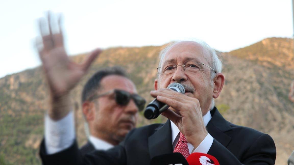 Kılıçdaroğlu'ndan Erdoğan'a: Ekonomistin gözleri ışıldar, eğitimcisi öğretmene ağlak der, bunları sayıyla mı buldun?