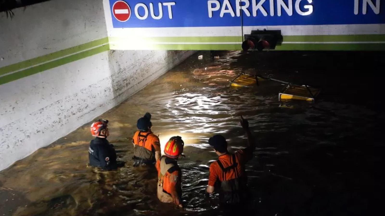 Güney Kore'de kasırga: En az yedi kişi bir otoparkta hayatını kaybetti