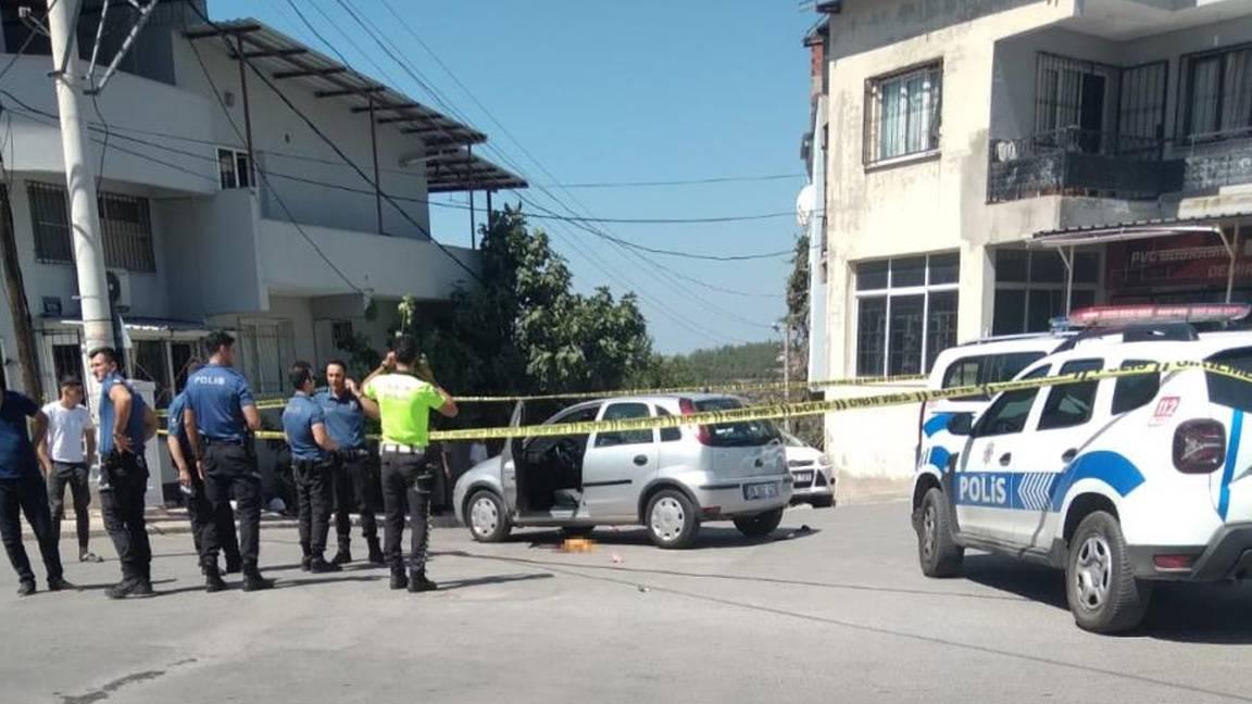 İzmir'de trafik kazası: 1 çocuk öldü; 3'ü çocuk 4 kişi yaralandı