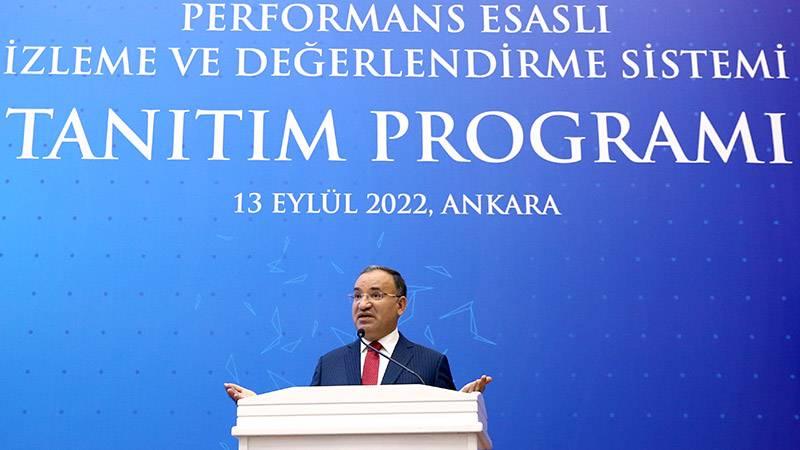 Adalet Bakanı Bozdağ, HSK bünyesinde hayata geçirilen PEİDS'i tanıttı: Bu sistem sağlıklı işletilirse pek çok yanlışın düzeltilmesine,  sorunların çözülmesine katkı sunacaktır