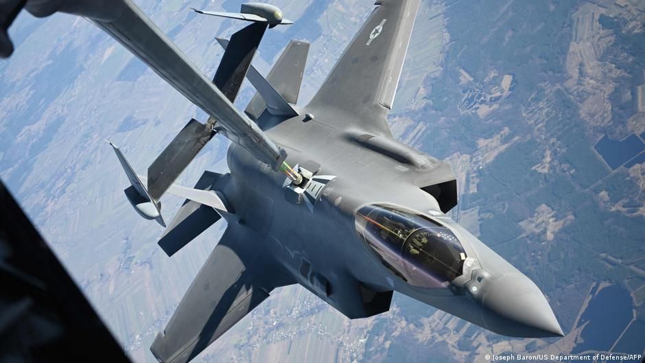 İsviçre tartışmalı F-35 anlaşmasına imzayı attı