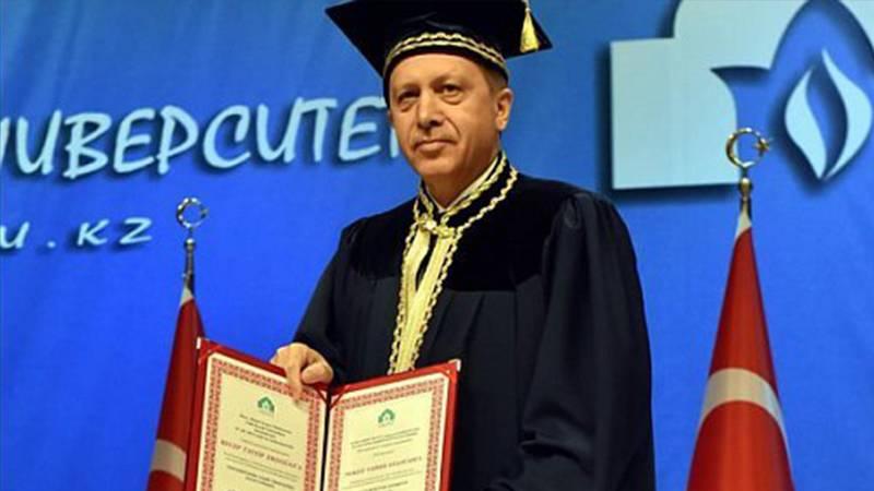 Yeni Şafak yazarı Çelik: Cumhurbaşkanı Erdoğan'ın diploması kayıp