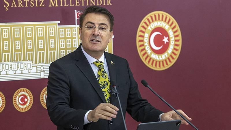 AKP'li İbrahim Aydemir: Önüne gelen 'gazeteciyim' deyip orta yere çıkamamalıdır