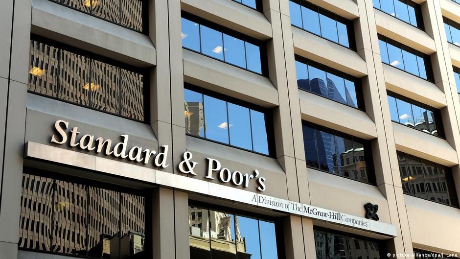 S&P, Türkiye'nin kredi notunu düşürdü