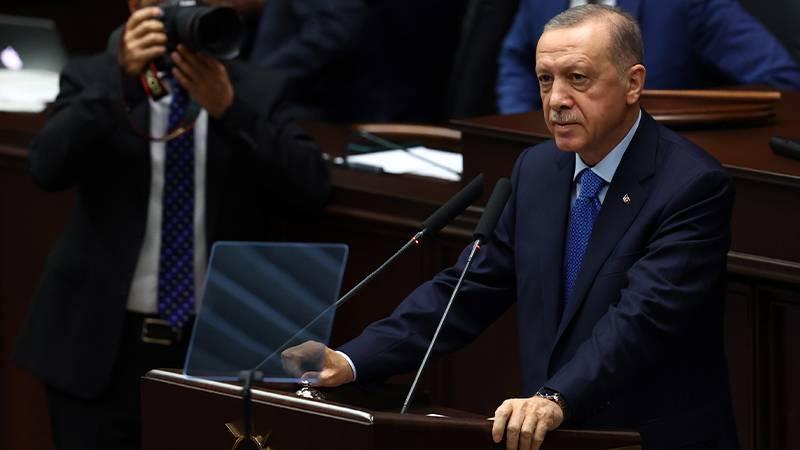 Yeni Şafak yazarı: Türkiye’de dün itibariyle sadece bir Anayasa değişikliği sürecine girilmedi; eşcinsellik yayılmacılığına karşı verilecek politik mücadelenin fitili ateşlendi