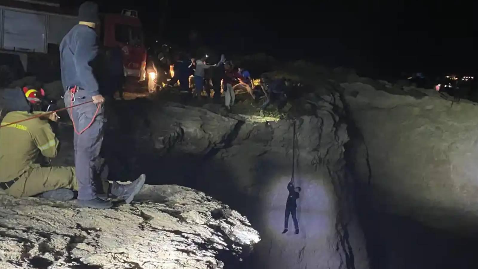 Midilli Adası yakınlarında sığınmacı teknesi battı: En az 16 kadın yaşamını yitirdi 