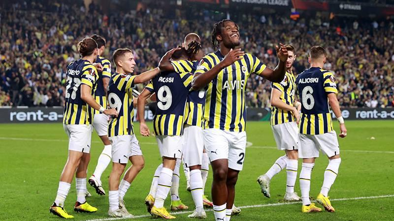 Fenerbahçe evinde Larnaca'yı devirdi, grupta liderliğe yükseldi