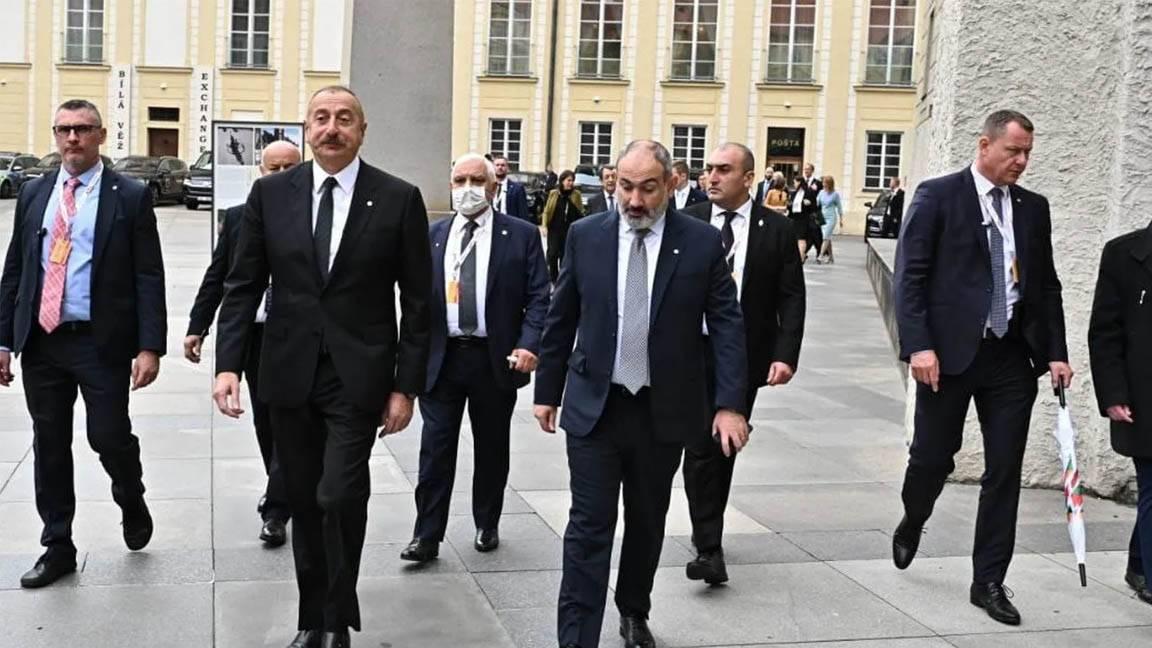  Azerbaycan Cumhurbaşkanı İlham Aliyev ve Ermenistan Başbakanı Nikol Paşinyan