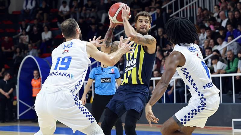 Fenerbahçe Beko ligde 2'de 2 yaptı