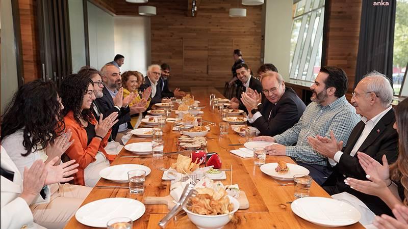 Kılıçdaroğlu ABD'de Türk öğrencilerle bir araya geldi: Düşündüğümüz şey, her yıl 10 bin öğrenciyi yurt dışına göndermek, Türkiye'ye dönmelerini sağlamak