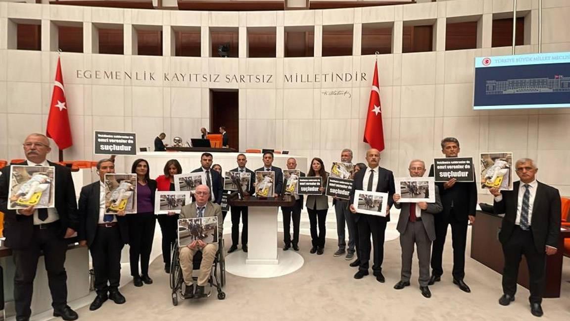 TBMM Genel Kurulu'nda HDP'li vekiller, Habip Eksik'in polis şiddetine maruz kalmasını protesto etti 