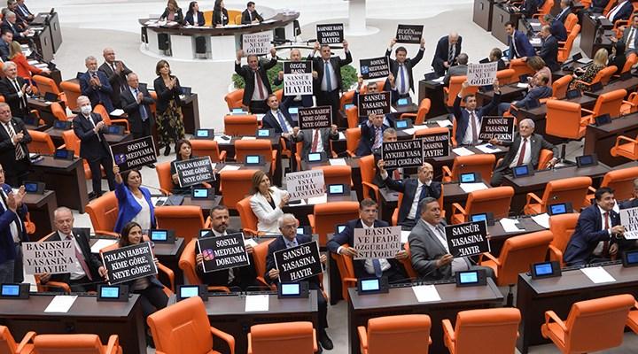 AYM'nin "sansür yasası" için inceleme yapacağı tarih belli oldu 