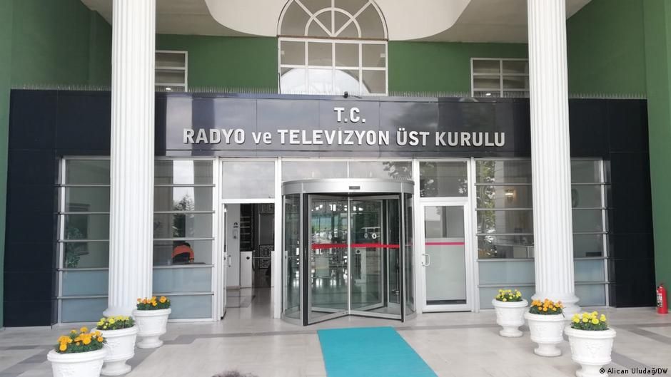 Tele 1 aslında neden karartılıyor?