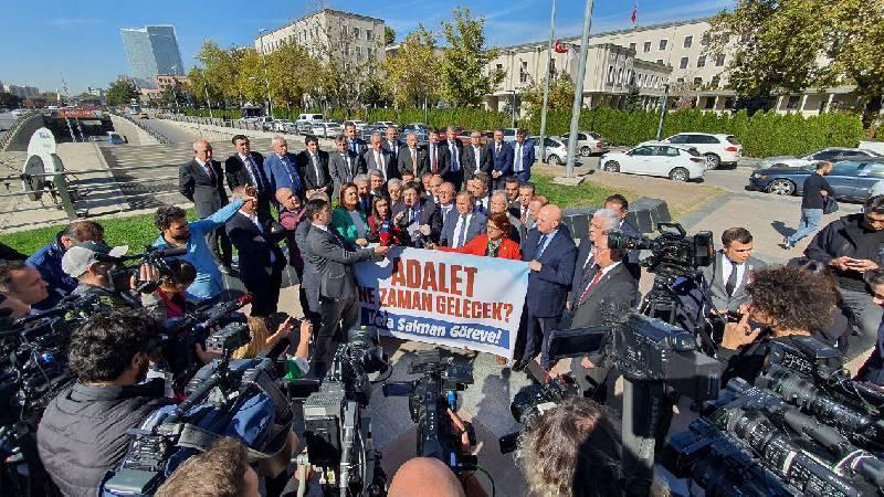 CHP'den İçişleri Bakanlığı önünde basın açıklaması: Süleyman Soylu ve bu talimatları verenler suç işliyor; Vefa Salman'ı derhal göreve iade edin!