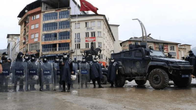 Hakkari'de gösteri ve yürüyüşler 15 gün süreyle yasaklandı