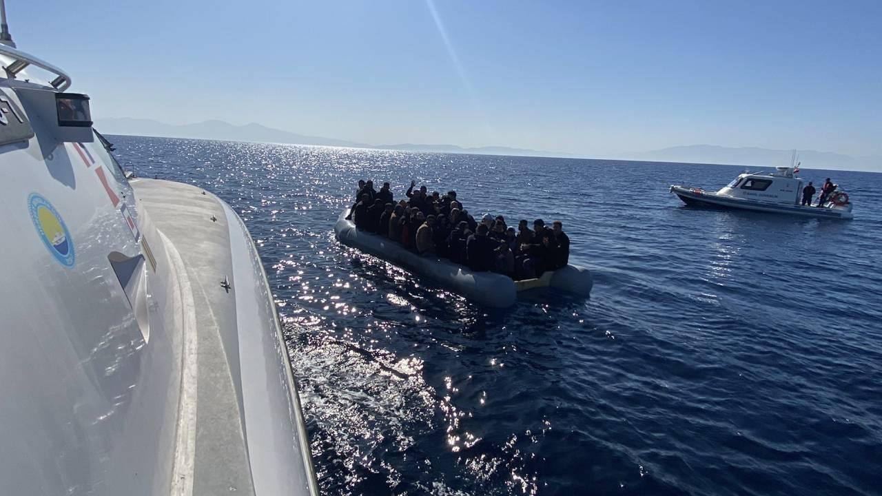 Yunanistan açıklarında sığınmacı teknesi battı: 13'ü çocuk 20 kişi öldü