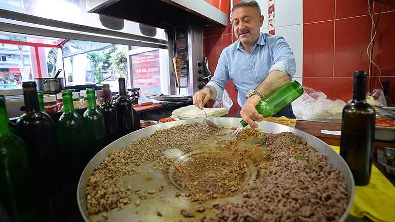 AKP'li Özkan, milletvekillerini tantunici açılışına davet etti