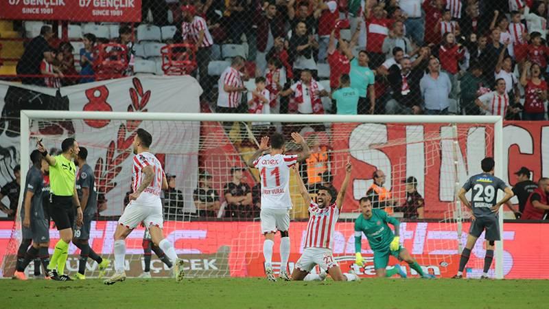 Antalyaspor 4-2 Karagümrük (Maç sonucu)