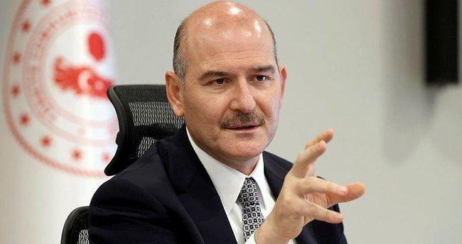 Bakan Soylu, Mardin’de ele geçirilen silahları paylaştı: "Vatan sevdası işte yakalamadan duramıyoruz"