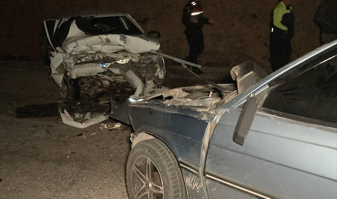 Mersin'de iki otomobil tek şeritli yolda çarpıştı: 2 ölü, 5 yaralı