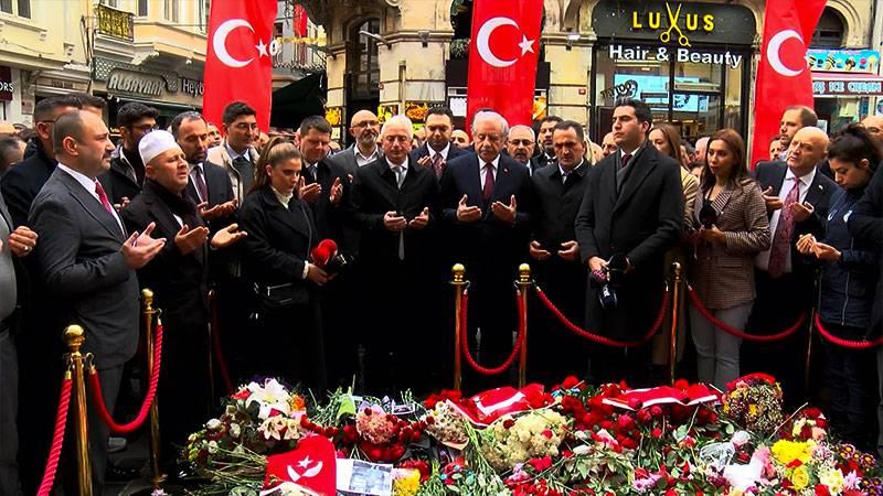 MHP'li vekiller İstiklal Caddesi'nde: “PKK/PYD’ye ‘terör örgütü’ demeyenlerin TBMM’de bulunmaya hakları yok"