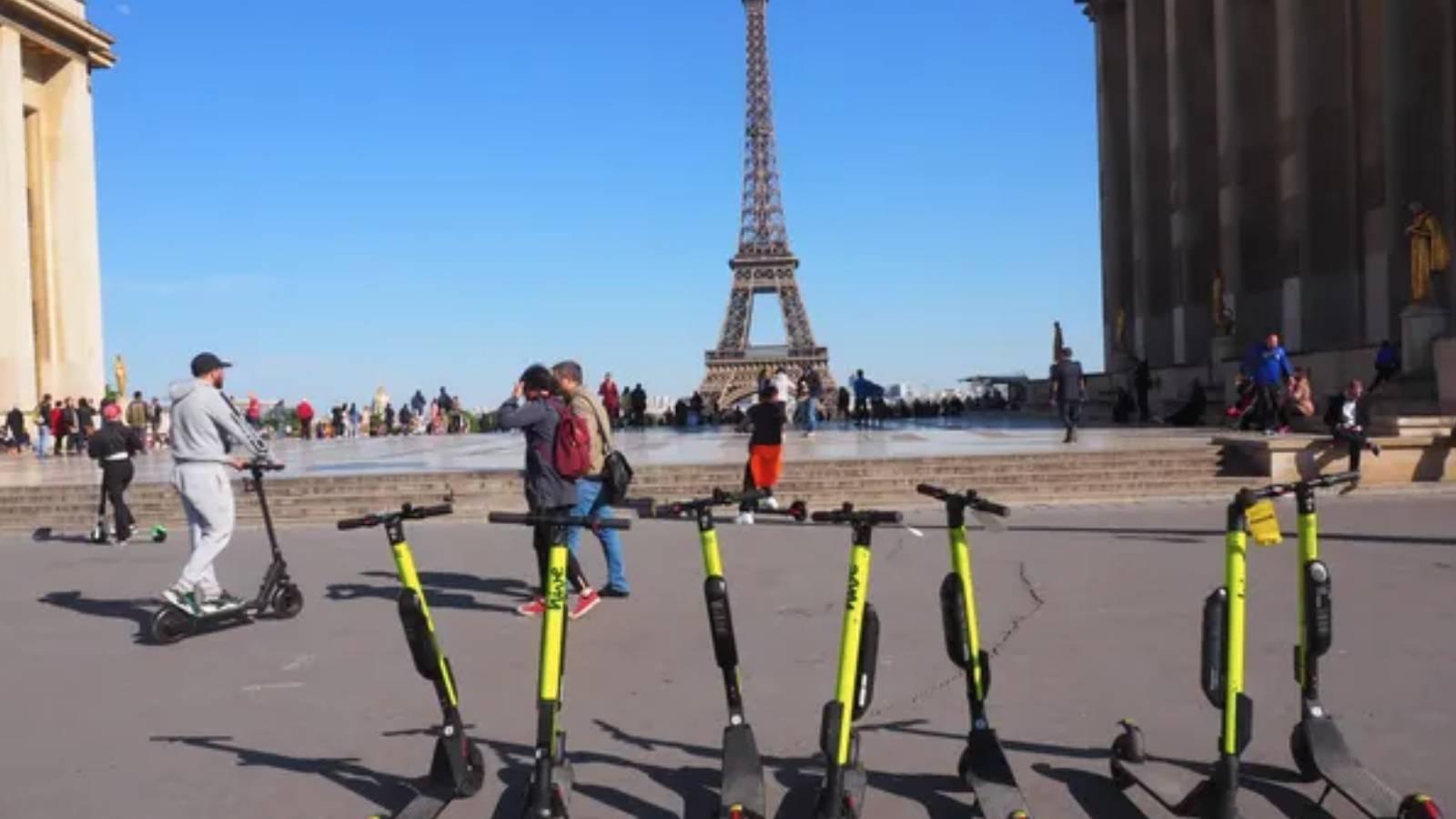 Ölümlü kazaların ardından Paris'te elektrikli scooterların yasaklanması gündemde 