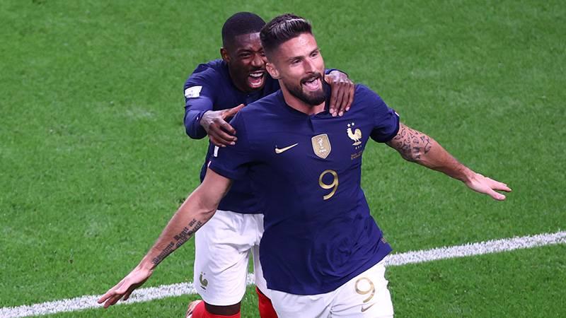 Avustralya'ya 2 gol atan Olivier Giroud, Thierry Henry'yi yakaladı