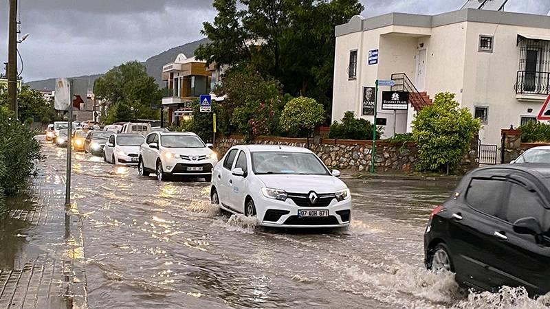 Bodrum'da eğitime bir gün ara verildi