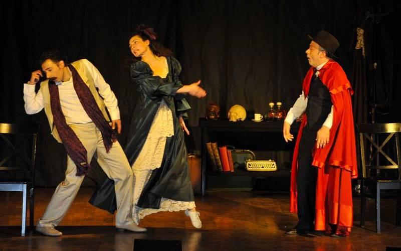 "Kim Var Orada/Muhsin Bey’in Son Hamlet'i" Almanya turnesinde