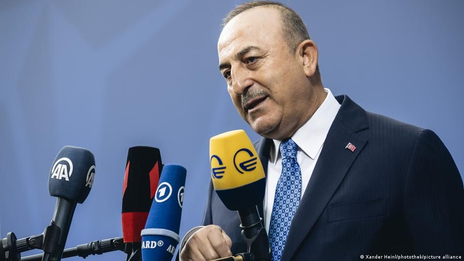 Çavuşoğlu: İsveç'in iade ettiği kişi listemizde değildi