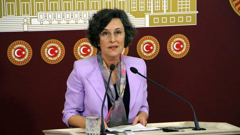 HDP’li Kerestecioğlu: Sezen Aksu’nun 'ben sende tutuklu kaldım' şarkısı gibi adeta bütün ülke sizde tutuklu kaldı ya da ev hapsinde!