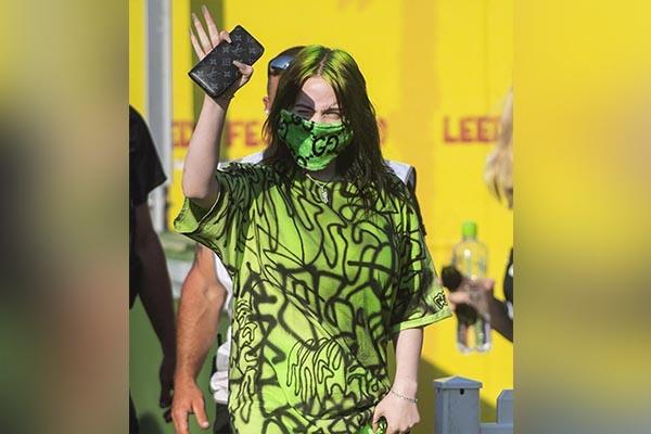 Billie Eilish, yaşadığı sendromu anlattı 