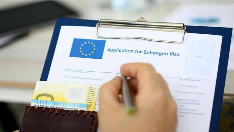 Romanya ve Bulgaristan'ın Schengen’e katılımı veto edildi; Hırvatistan yılbaşından itibaren dahil olacak