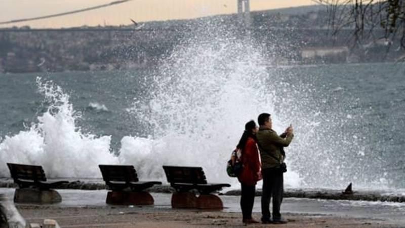 İstanbul'da yarın kuvvetli fırtına bekleniyor