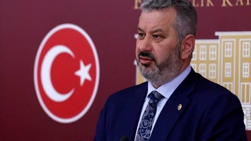 AKP'li Turan: Birileri siyaset yaparken hiçbir değer, ilke tanımıyor