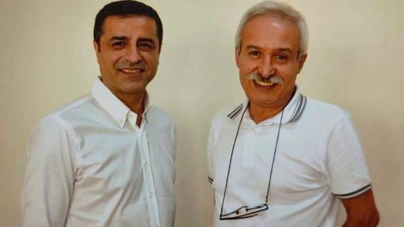 Edirne Cezaevi'nde tutuklu bulunan eski HDP Eş Genel Başkanı Selahattin Demirtaş ve Selçuk Mızraklı (sağda)