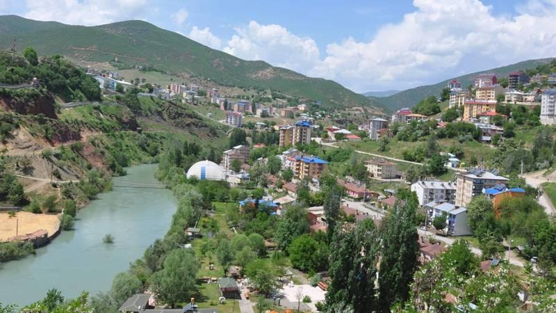 Vatandaşlar, su ve ulaşım fiyatını az buldu, belediyeden zam istedi!