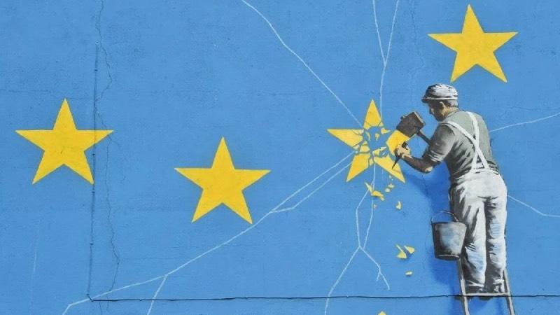 Banksy'nin 1 milyon sterlinlik eseri yıkılabilir