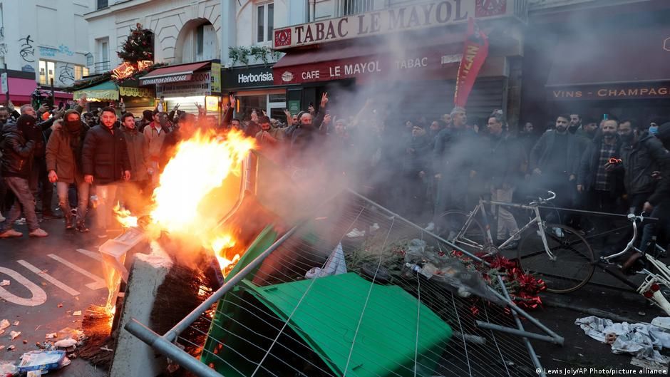 Paris'te yeni gösteriler bekleniyor