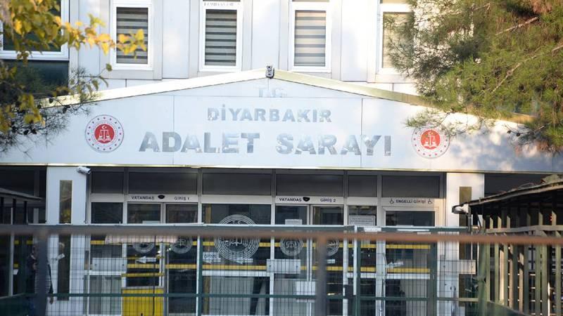 Diyarbakır'da kardeşlerine cinsel istismarda bulunan erkek tutuklandı.