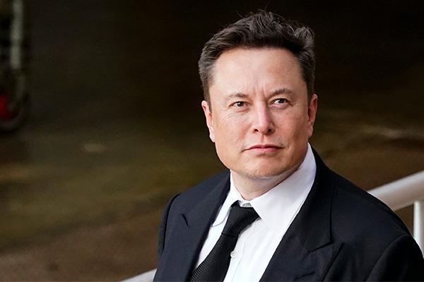 Musk'ın jetini takip eden hesap yeniden Twitter'da