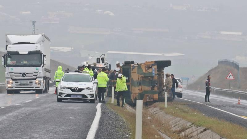 Diyarbakır’da zırhlı askeri araç devrildi: 6 yaralı