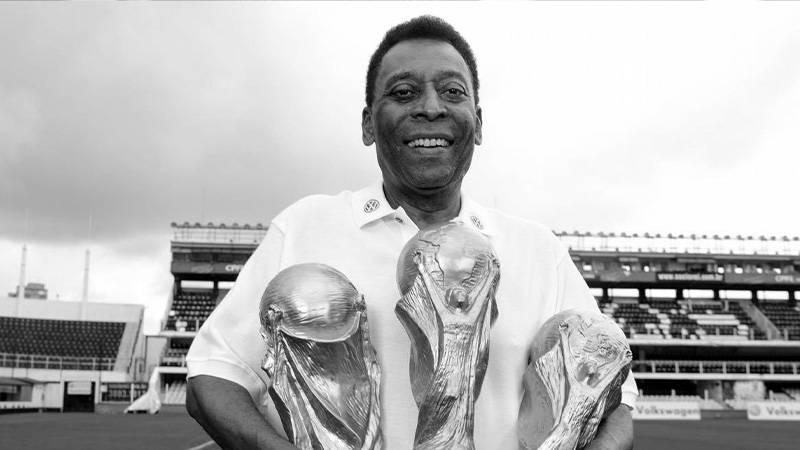 Futbol efsanesi Pele, 82 yaşında hayatını kaybetti