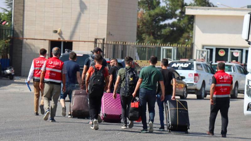 Sabah yazarı Altınok: Önümüzdeki aylarda Türkiye'deki Suriyeli sığınmacıların geri dönüşlerinin hızlanacağına şahit olacağız