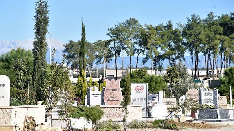 Antalya'da mezar fiyatları da arttı!