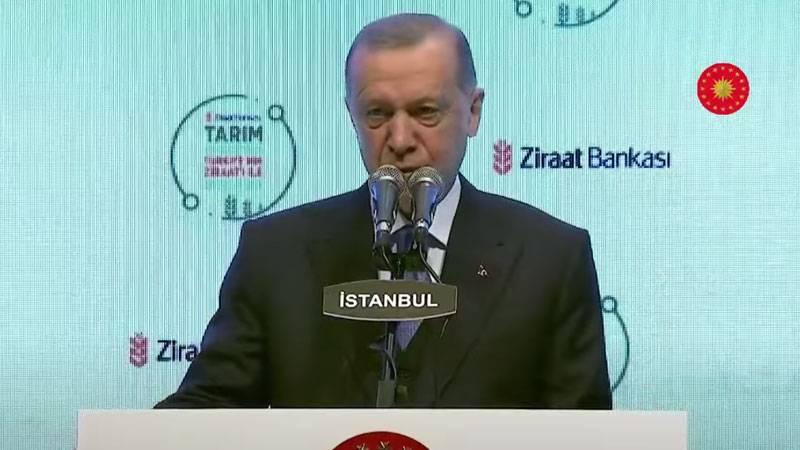 Erdoğan: Biz ülkenin ve milletin sahip olduğu değerlerin kıymetini bilmeyenleri asla muhatap almıyoruz