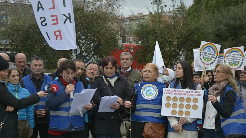 Emeklilerden yüzde 30'luk zam tepkisi: "Yönetenlere oy moy yok!"