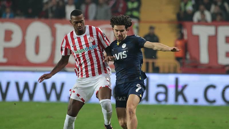 Antalyaspor'dan Haji Wright açıklaması: Sekiz kulüple görüşüyoruz