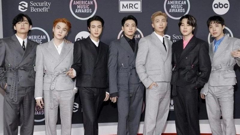 Pakistanlı kız çocukları, BTS'i görmek için evden kaçtı