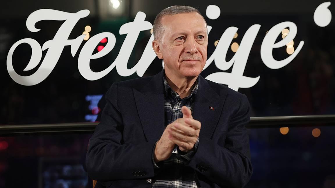 Erdoğan'dan Altılı Masa'ya 'imza yetkisi' tepkisi: Ülke nasıl yönetilir haberleri yok 